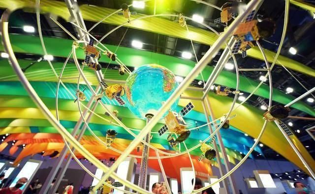  告诉AI财经|北斗亮剑GPS，上天入地，要把GPS早已垄断的中国市场抢回来