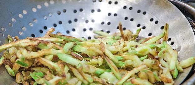  汤新|大厨教你西葫芦汤新吃法，软嫩鲜香又营养，特别适合夏季喝