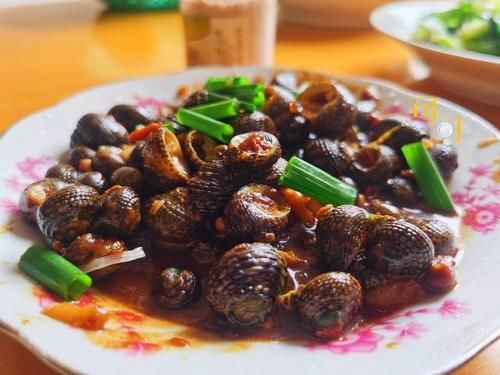  喜欢|去公公婆婆家吃午餐，5个人5个菜，我们专挑老人喜欢的菜做