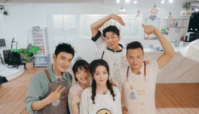 中餐厅|中餐厅向赵丽颖道歉!把她的黑料当成绩,节目要火明星就要被骂吗