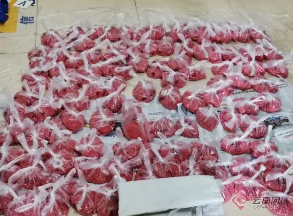 胆识过人|胆识过人!他12次卧底,曾被三支手枪指着头