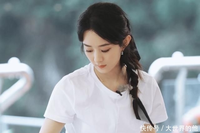 粉丝|粉丝开撕后,赵丽颖被踢出宣传图!不怪粉丝,赵丽颖实惨罢了