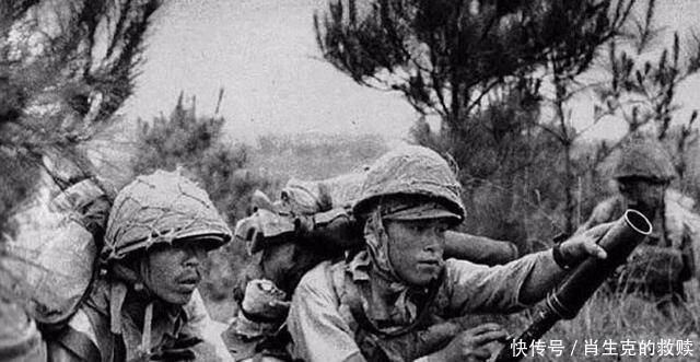 手榴弹|为什么二战时日本的手榴弹，都要在钢盔上磕一下才扔出去