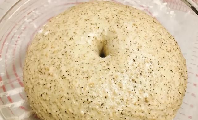  高筋面粉|做「乳酪肉松全麦软欧面包」，不添加这个，怪不得做出来不柔软