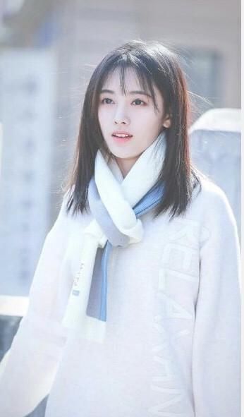 ps|鞠婧祎14岁旧照被疯传，没有ps、滤镜的年代，颜值竟然是这样？