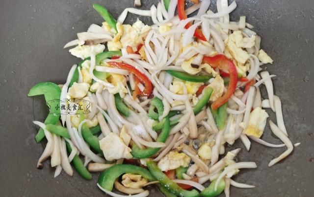  鱼香肉丝|杏鲍菇的最好吃做法，加两鸡蛋，不煮不炸，比鱼香肉丝还好吃！