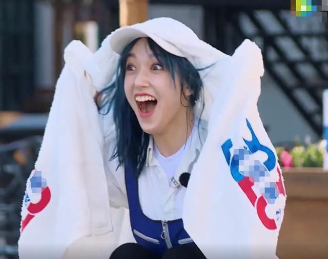  艺人|艺人染艳发不能上节目？周震南在《奔跑吧》的处理方式比较机智