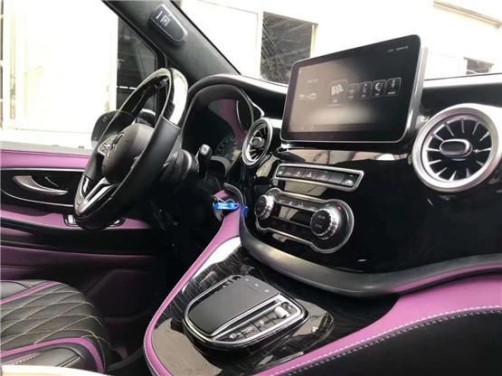  着更多|这款奔驰威霆商务车，整容过后简直完美