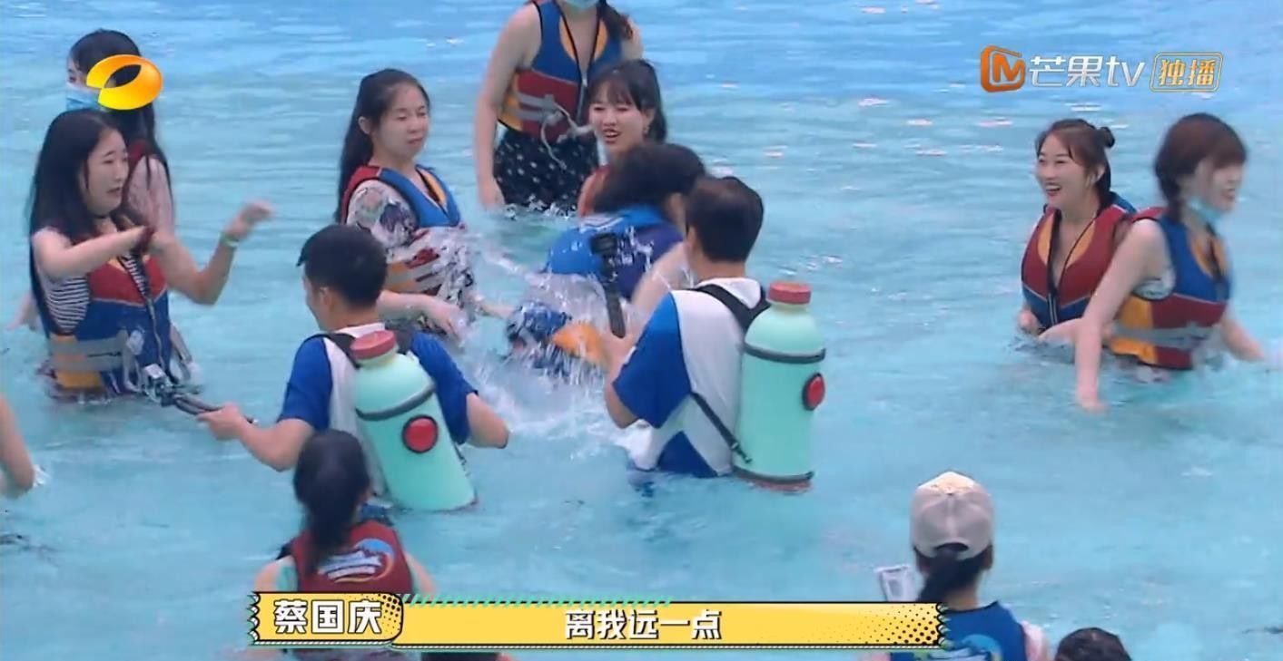  男人|今年最好笑的综艺！胡军杨洋领着一群男人天南海北地玩捉迷藏