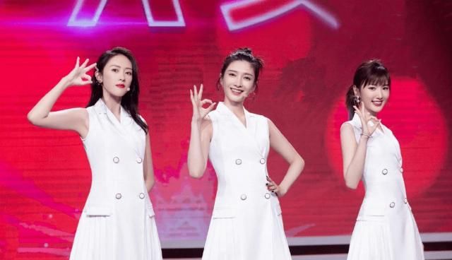 顾佳|《三十而已》:后来我买的香奈儿,没再发过朋友圈炫耀。