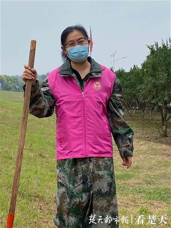  堤上|巾帼不让须眉，汉江堤上来了一支女子防汛队