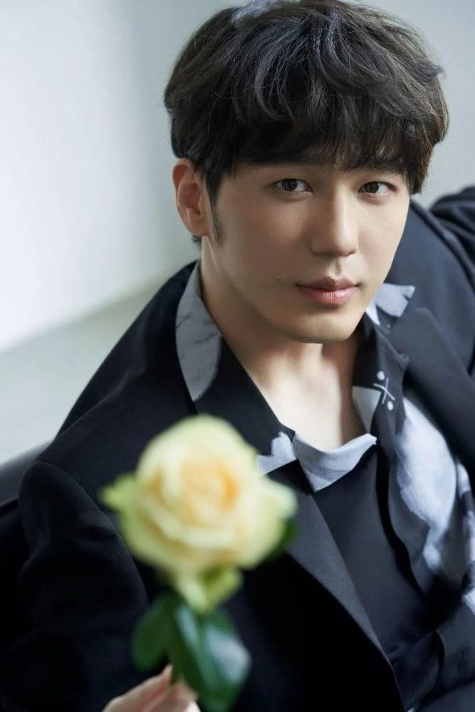  更新|白宇《NightByU：白宇的夜班飞船》今晚更新 声音低沉阐述温柔治愈