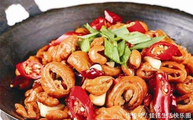 辛辣|辣菜这么多,你更喜欢油重色浓的湘菜,还是喜欢麻辣醇厚的川菜