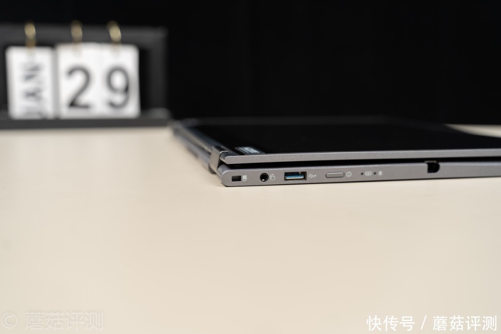  翻转|极致轻薄，自由翻转，细节出众、宏碁蜂鸟Spin 5百变2K轻薄本 评测