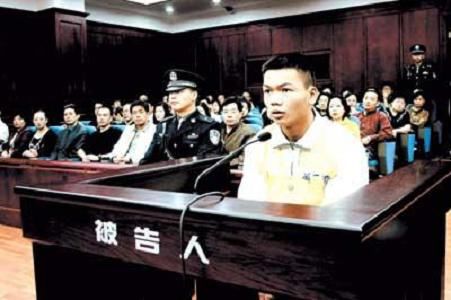 不以为意|马加爵庭审3次的口误，背后是整个社会的不以为意