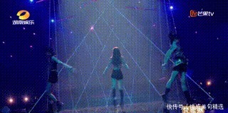 万茜|《浪姐》造型翻车万茜宁静辣眼睛,钟丽缇像跳老年迪斯科