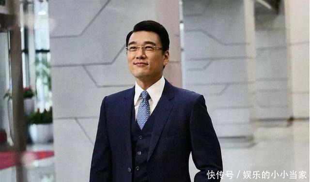 惊呆|46岁王耀庆上节目,“超短裤”惊呆众人,节目导演笑出猪叫声