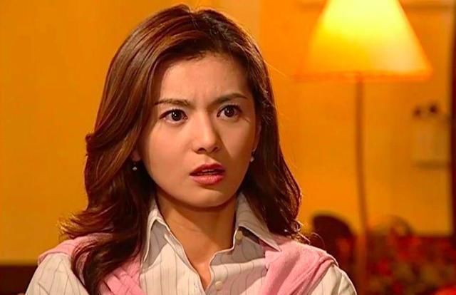  深沉|人鱼小姐：她单纯又深沉，美丽又悲伤，聪明又迷惑，通透又固执