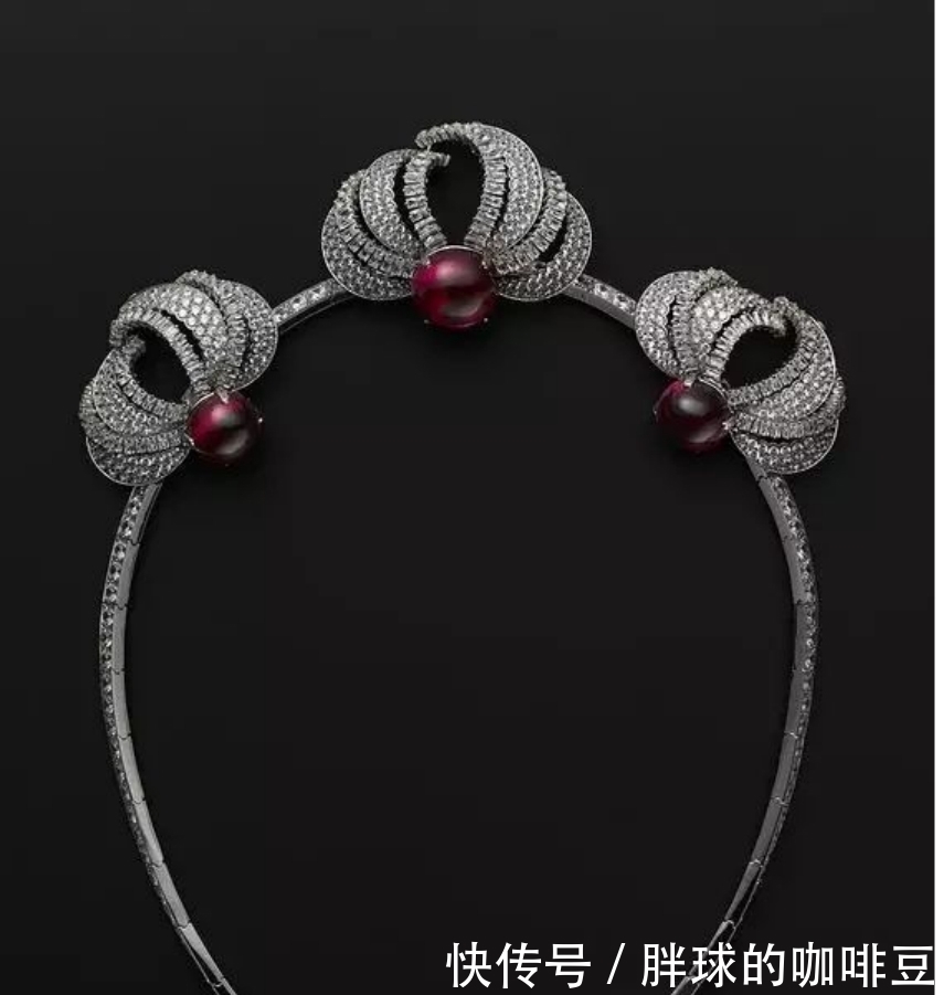 珠宝|从奥斯卡影后到摩纳哥王妃,童话中的珠宝和现实里的格蕾丝·凯莉