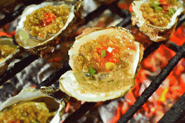  做饭|? 最不懂做饭的人也该学会的一道菜！！成菜超超超惊艳！4 块钱一盘的素菜，凭啥上桌秒光？！