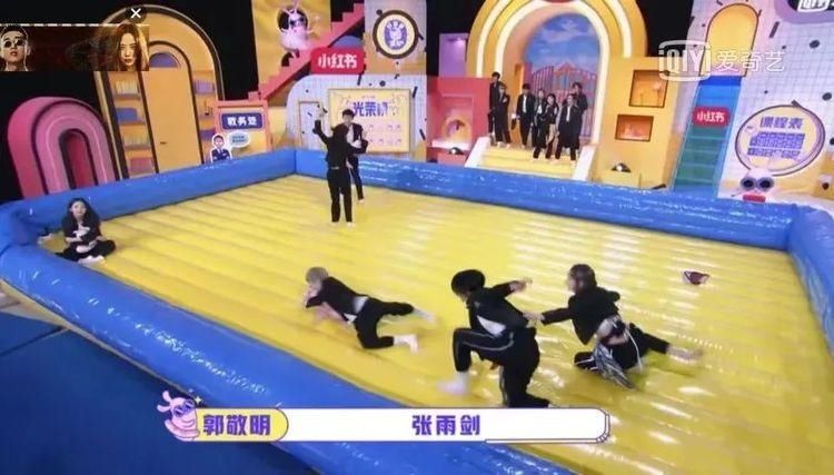  团综|第一次看到这样的团综，我对THE9真香了！