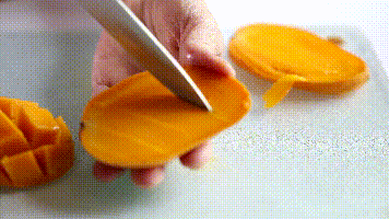 简单|在家自制芒果藜麦沙拉,常吃增强抵抗力,简单易学别错过