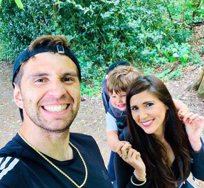 看起来|妻子：马丁内斯赢得了冠军，看起来今晚找到了我的替代者