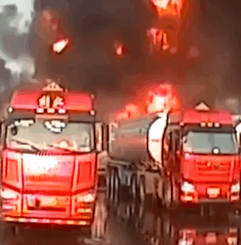  停车场|停车场火光冲天！210吨高危化学品怎么办？