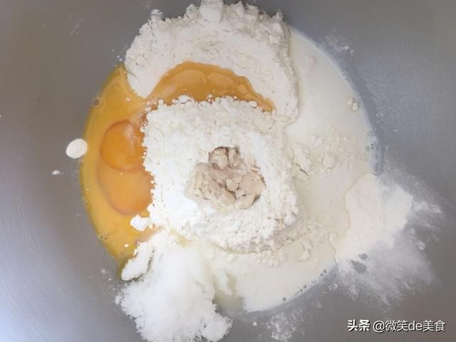  营养|起来做一款坚果面包卷吧，营养又好吃，你一定会喜欢的