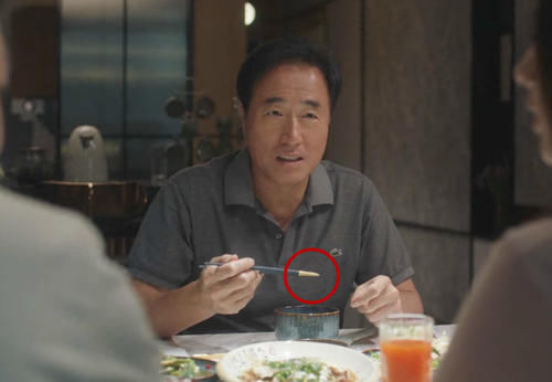 漏洞|剧情漏洞、穿帮镜头、串戏,《三十而已》热度口碑均下滑?