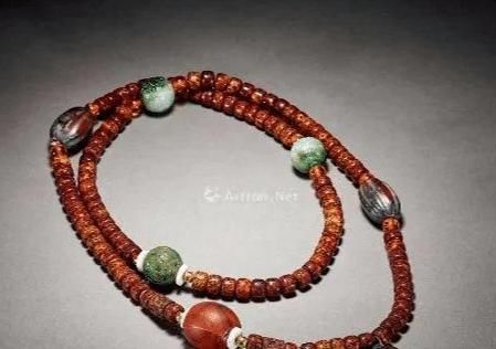  值钱|老星月菩提手串真的很值钱吗？和新料价格相差百倍，成交量说明了一切