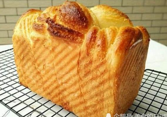 技术|中国厨师在国外秀刀工,将吐司切成100张纸片,老外:技术不行