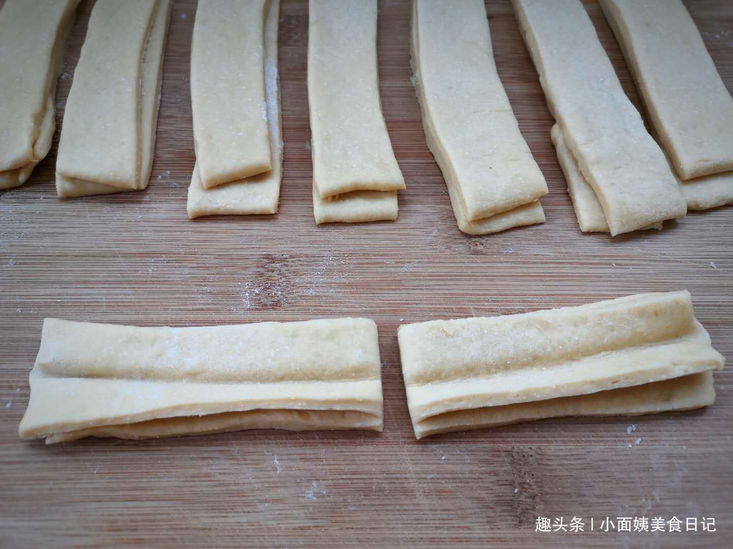 全错|炸油条用泡打粉、小苏打全错,油条店老板教你正确做法,金黄酥脆