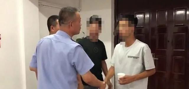  音讯全无|23岁小伙来杭打拼5年音讯全无！只以为“工作忙，过得还行”，老爸一看不敢相认…