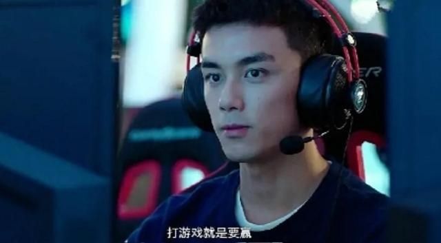  火线|看了《穿越火线》才知道鹿晗演技可以这么好，剧情简直太香了