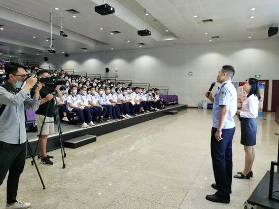 班会课|一堂特殊的班会课:识破诈骗伎俩 保护信息安全