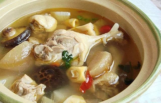  饭后|饭前喝汤，胜过良药方？饭前喝汤还是饭后喝汤比较好？