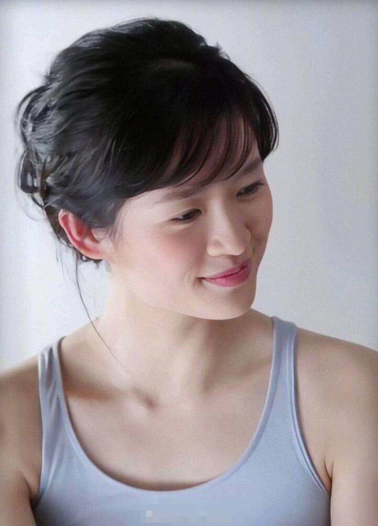 周迅|四大花旦章子怡、赵薇、周迅、徐静蕾年轻时,你被谁惊艳了