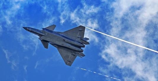  谎言|歼-20传来好消息，设计获最高权威机构肯定，击穿美国制造的谎言