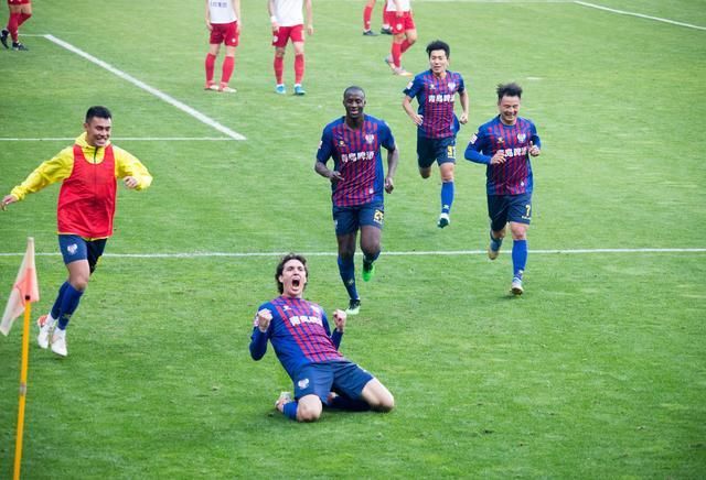 成功|青岛黄海前瞻:无帅的他们能否保级成功?