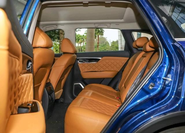 看起来|启辰星SUV，190马力+LED矩阵灯，轻混+高智能，旗舰不足15万