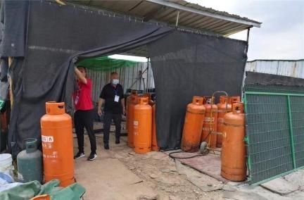  违建|在违建上无证经营“黑燃气”，查处！清拆