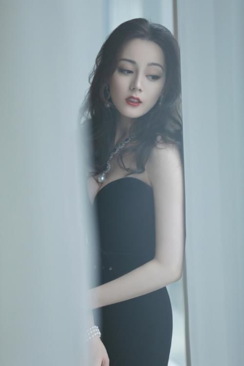  反击|沈腾《快本》吐槽嘉行不培养好演员，杨幂现场反击，火药味十足