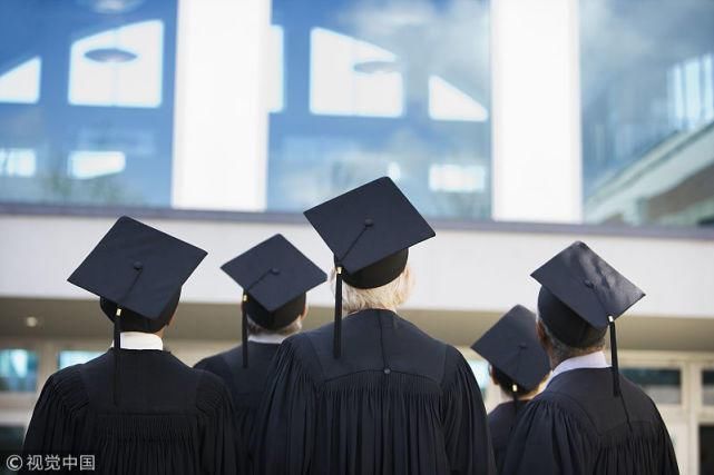  暂缓就业|@全体大学生，你的应届生身份真的很重要。