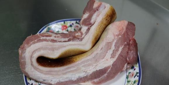 更上一层楼|传统回锅肉略加改进,方法更加简单!颜值、味道更上一层楼