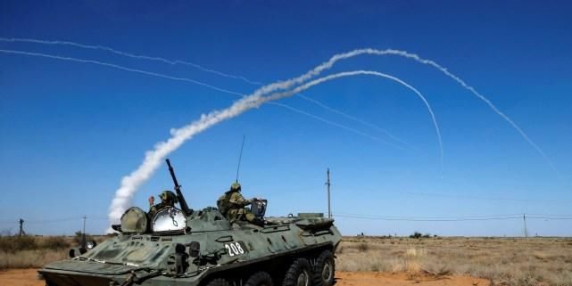 自由航行|英舰队气势汹汹逼近，俄果断在英吉利海峡出手，美感慨全球仅此一国