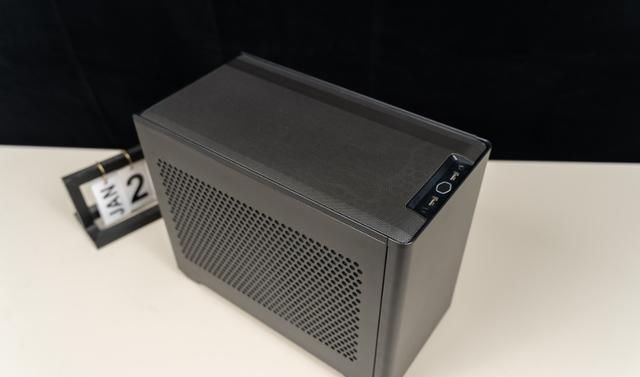  酷冷|设计精致，用料厚道、酷冷至尊NR200(魔方200)迷你机箱 评测