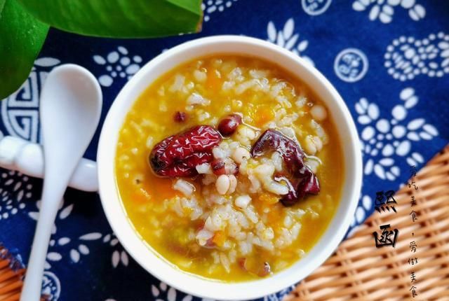  食材|秋后南瓜正当时，加入这4种食材一起煮，香甜软糯真好喝