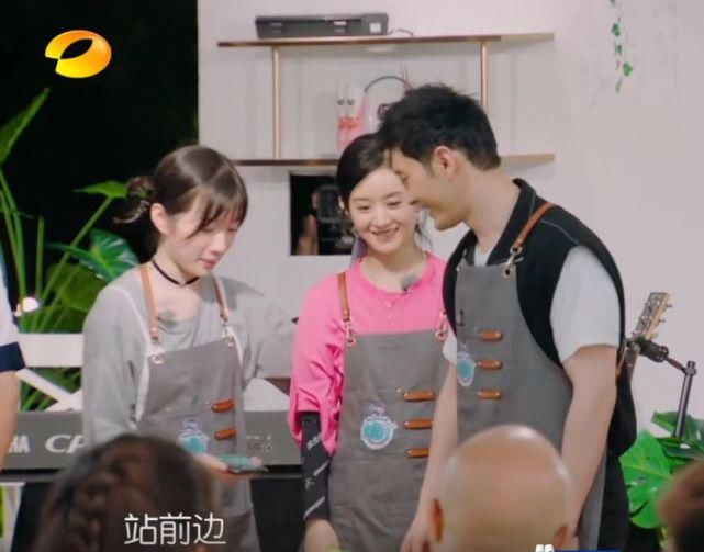  弹幕|《中餐厅》李浩菲镜头比赵丽颖多，谁注意弹幕咋说的？让人意外