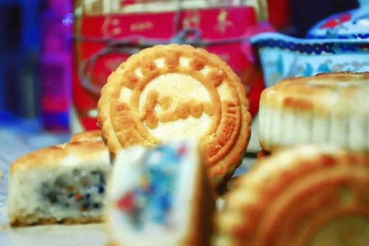 推出|滨州医学院推出定制月饼,学生凭“光盘”可在食堂领取